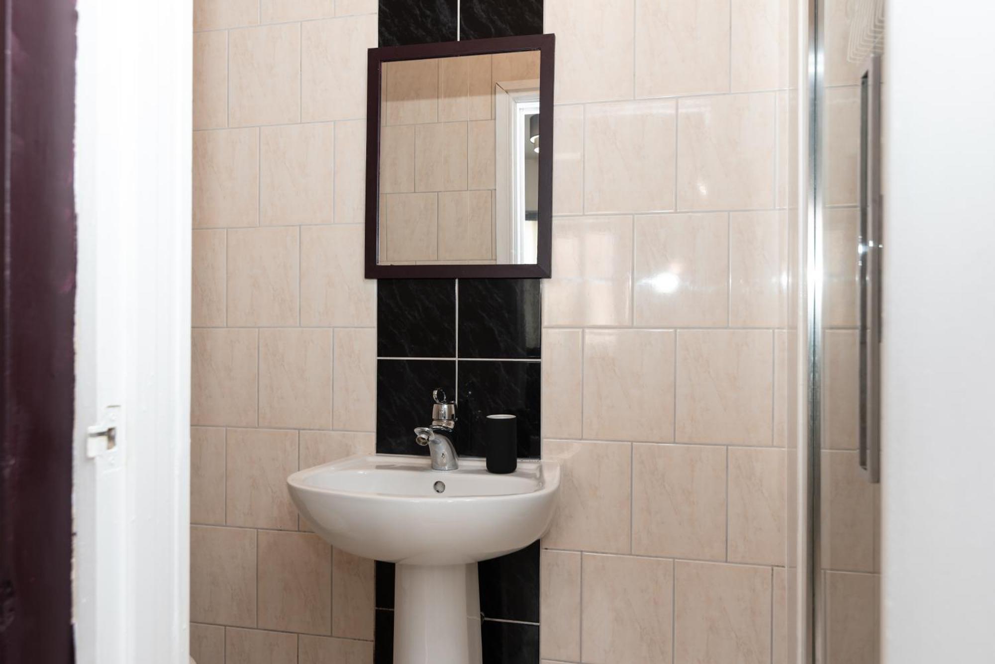 Cozy One Bedroom - Cardiff City Centre Apartment Ngoại thất bức ảnh